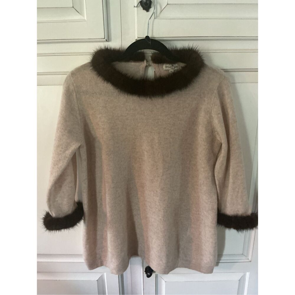 Cortland Park 100% Cashmere Sweater Sz M with Fur Neck Sleeve Lining